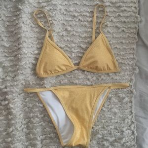 Yellow polka dot bikini 👙 💛 size s/xs